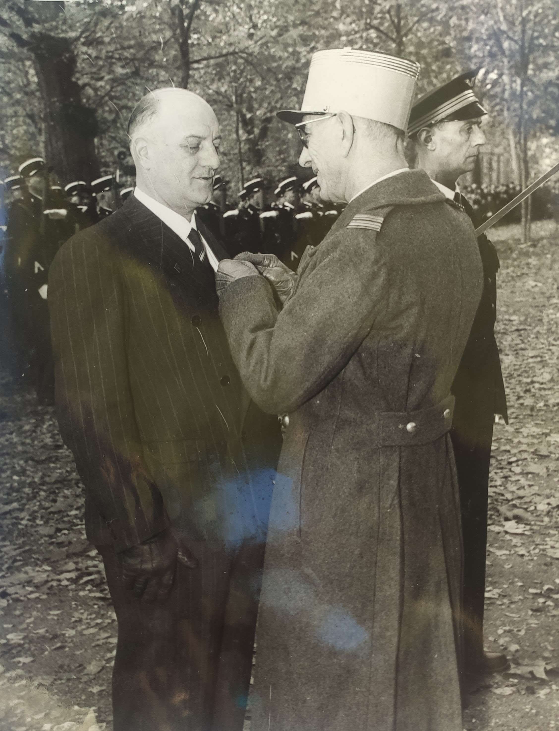 Remise médaille Officier Légion d'honneur